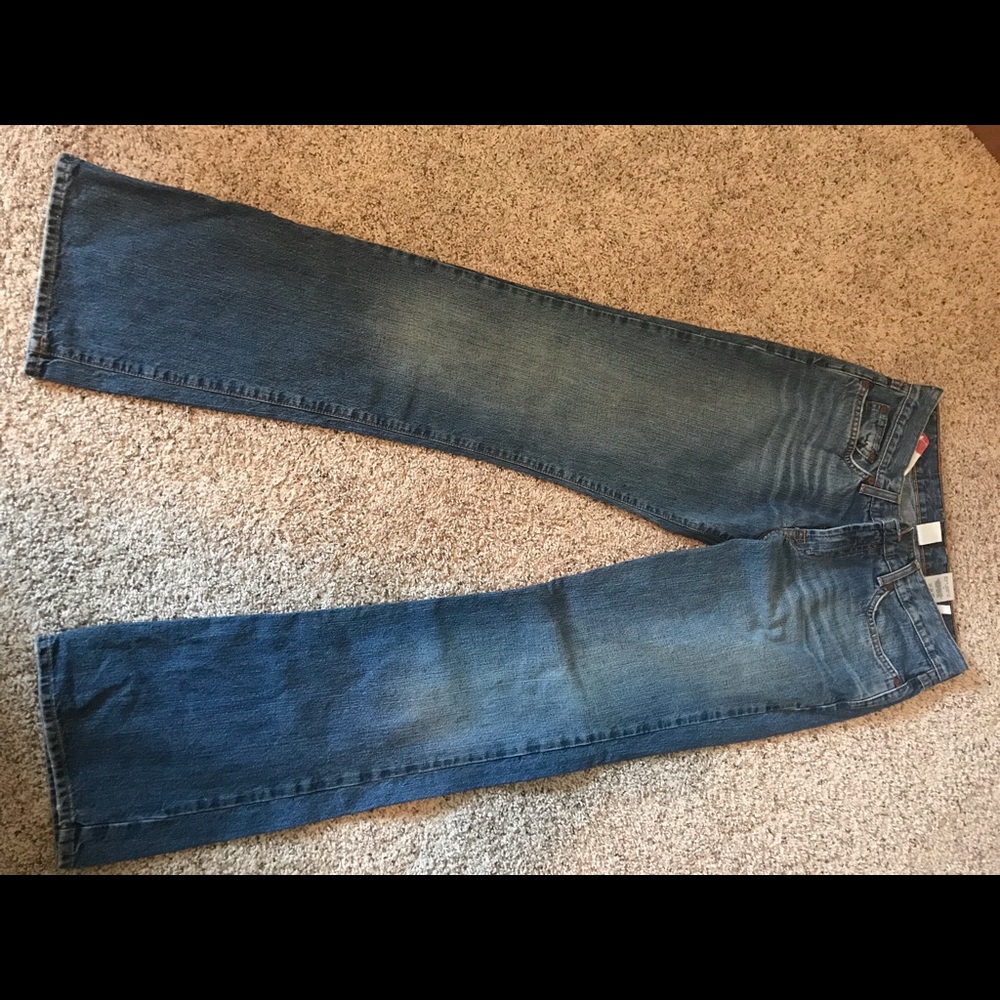 Lucky jeans. Ladies 8/29